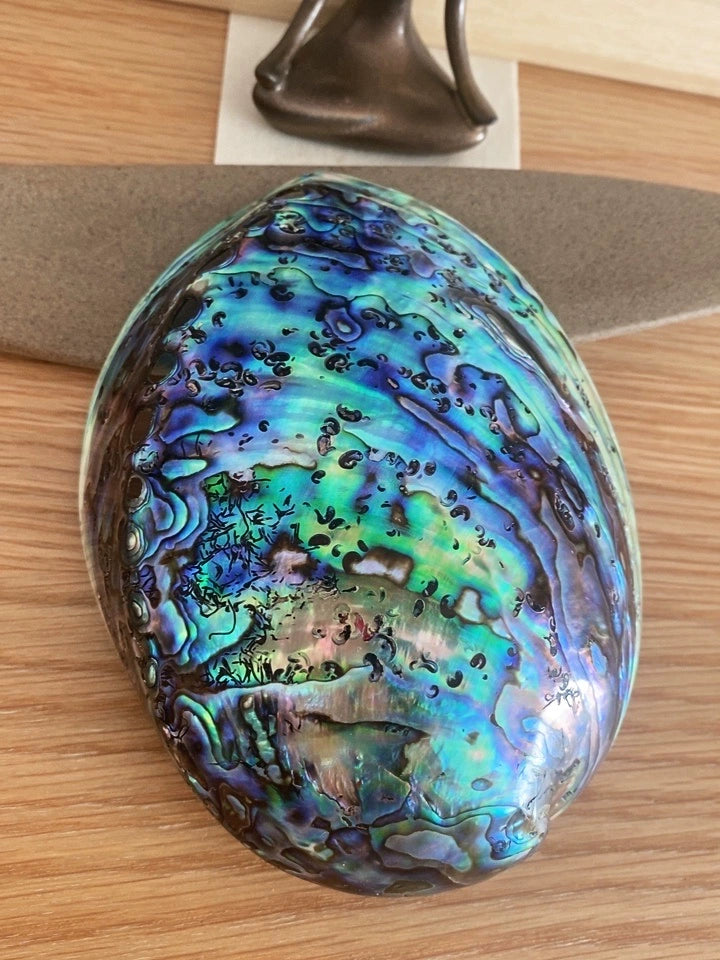 Coastline Cradle — Iridescent Abalone Shell Incense Burner with Handcrafted Wooden Tri-Pod Base for Spiritual Relaxation, Yoga & home scene